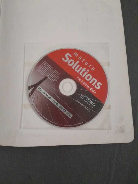Matura solutions z płytą CD.
