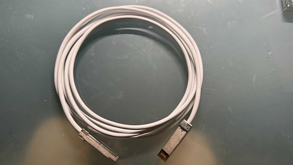 Apple SFP Direct Attached Copper Cables426381134812293121