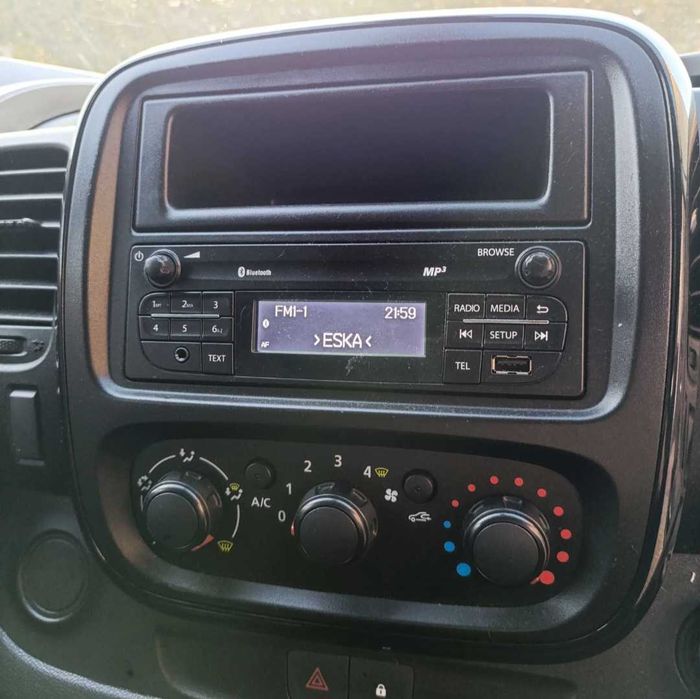 Oryginalne radio samochodowe