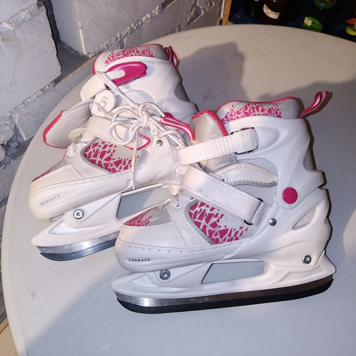 Łyżwy dziecięce nowe.