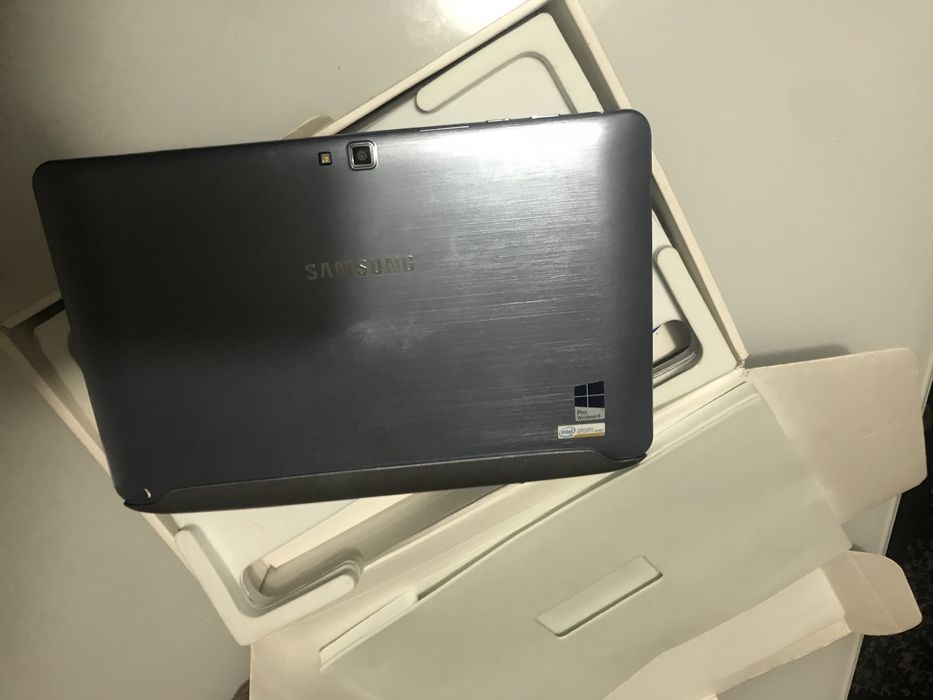 Samsung ativ smart pc xe 500t1c