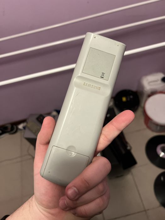 Продам б/у телевізор samsung