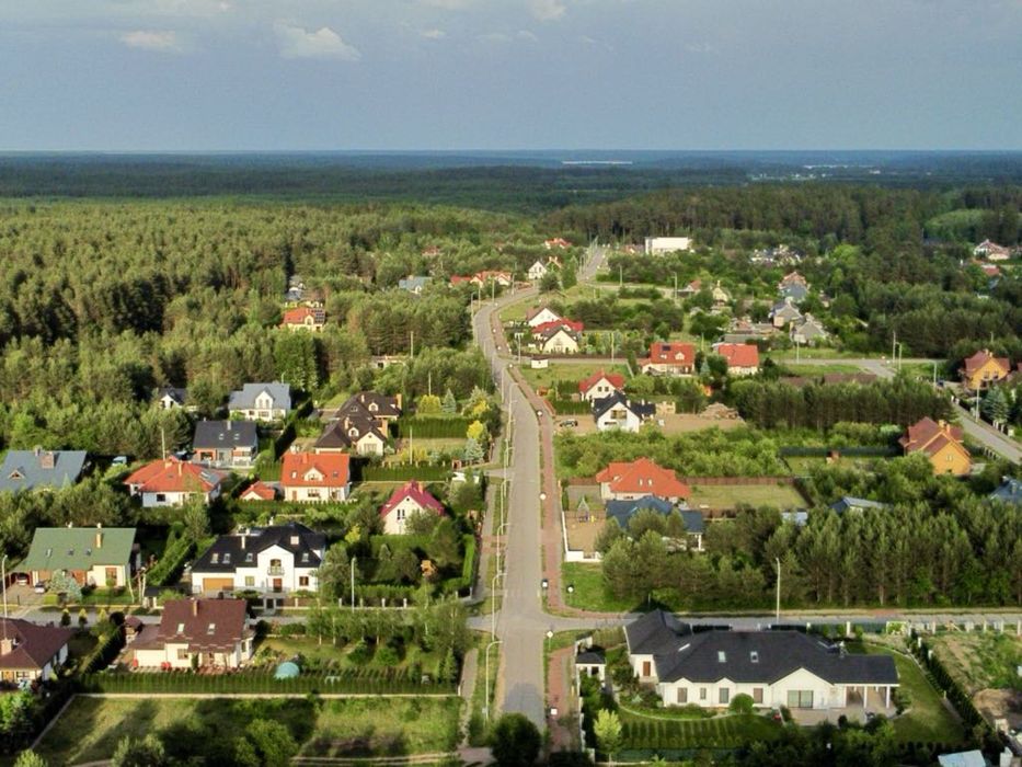 Sprzedam dzialke budowlaną 1302 m2 w Plociczno Osiedle