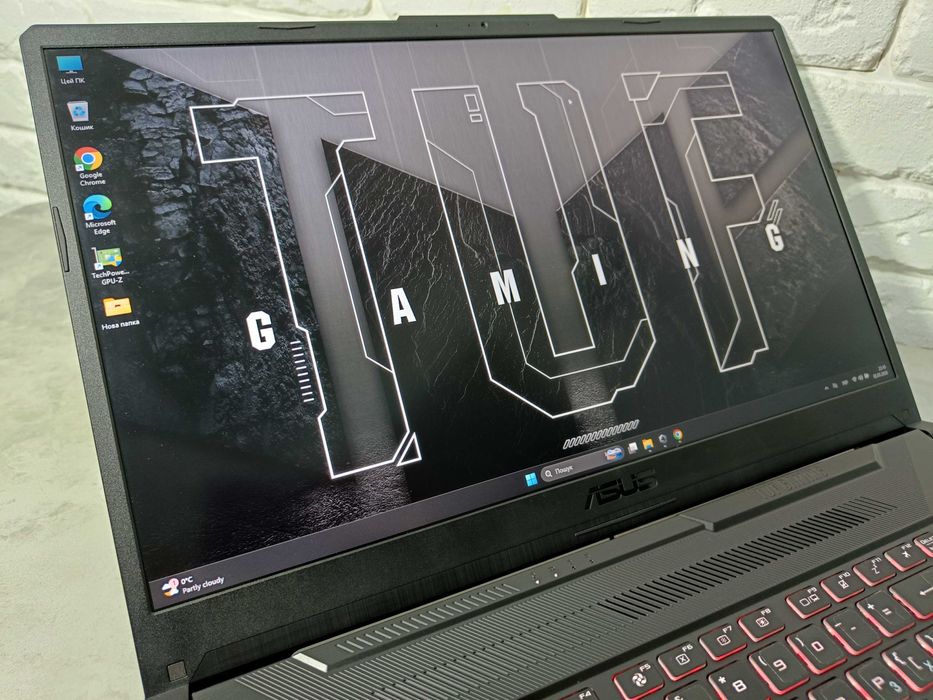 ІГРОВИЙ Ноутбук ASUS TUF GAMING F17 i5-10400H GTX1650ti 4GB 16GB DDR4