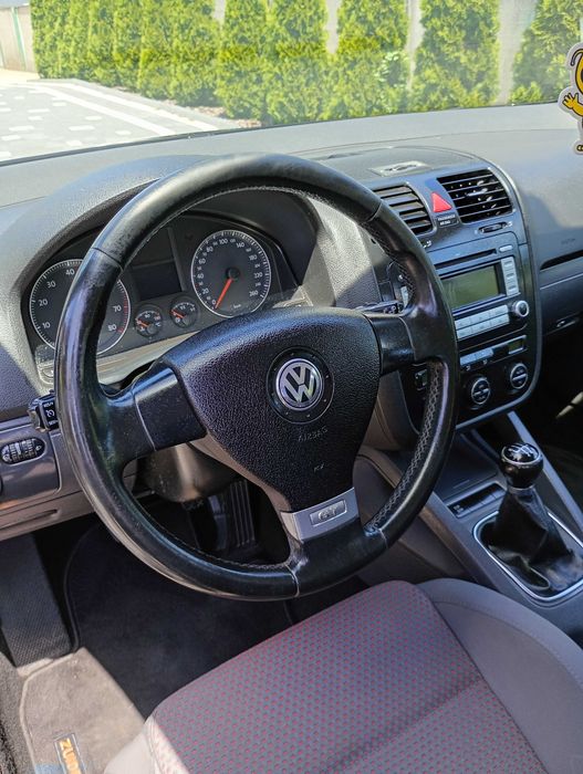 Golf 5 edition.
