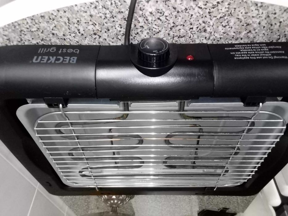 grelhador de mesa eletrico