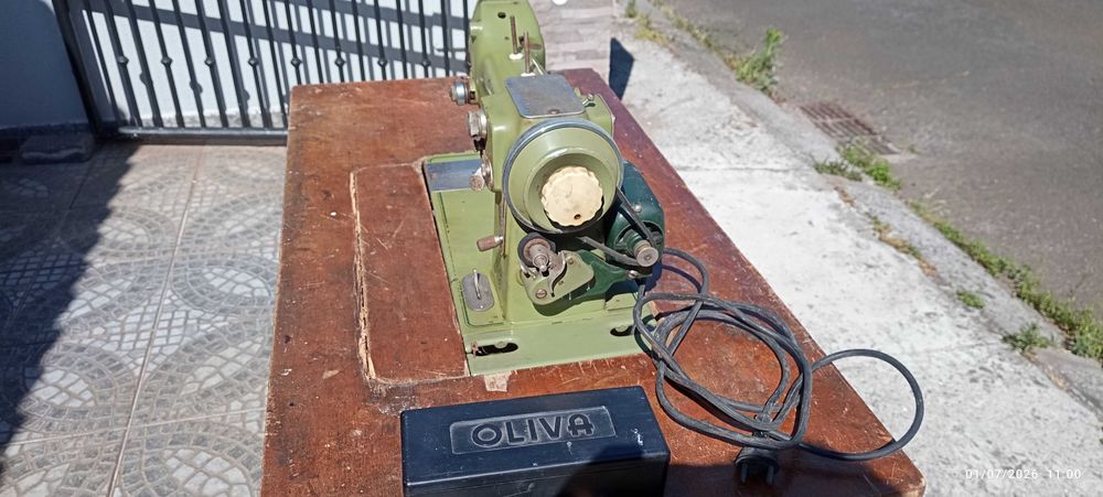 Máquina de costura oliva CL50