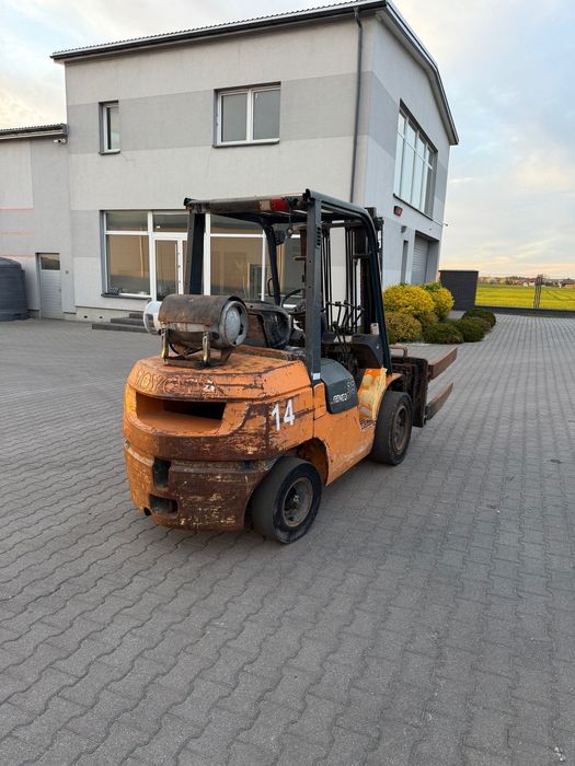 Wózek widłowy Toyota 7FGJ30 LPG