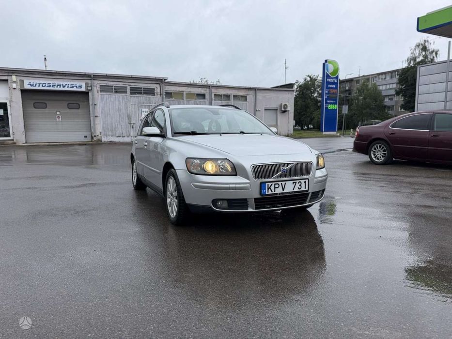Продам Volvo V50 2.0D
