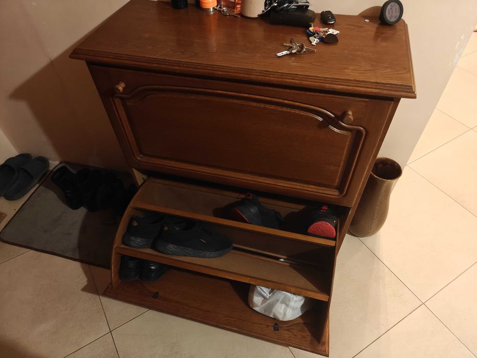 Szafka drewniana na buty