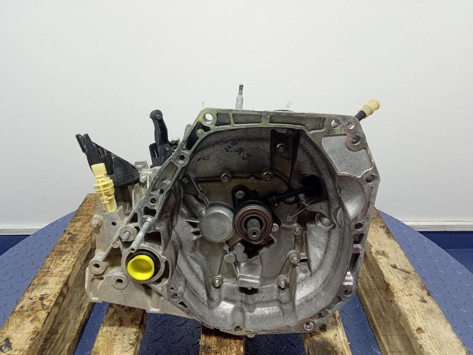 DACIA DUSTER I LIFT 13- 1.6 114KM SKRZYNIA BIEGÓW MANUALNA 2WD JR5395