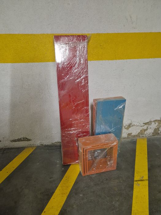 Conjunto de prateleiras + cubos