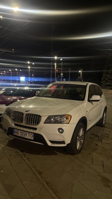 BMW X3 f25 xDrive28i (245 л.с.).