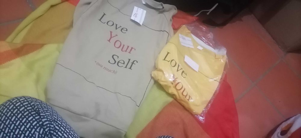 Camisolas sem carapuço