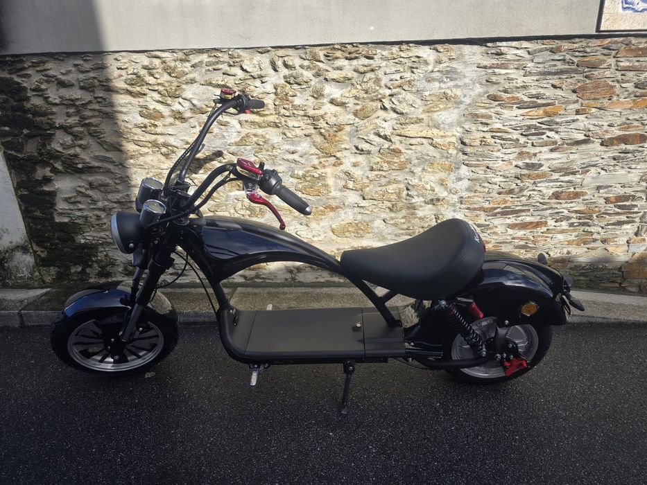 Moto eléctrica Citycoco 3000w novas