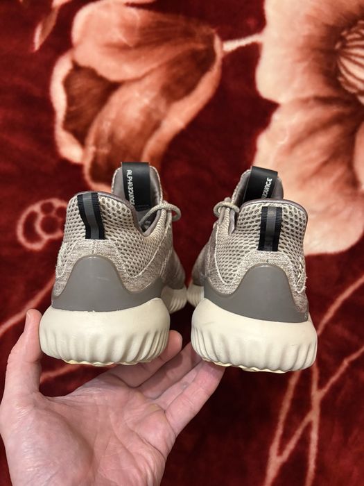 Кроссовки Adidas Alphabounce