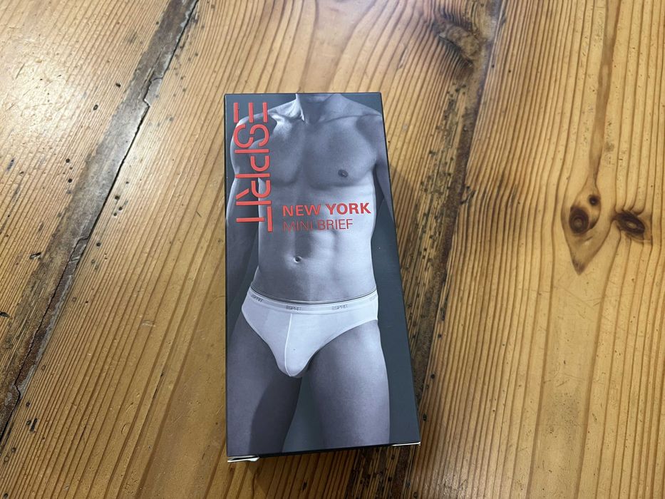 Esprit New York Mini K1680 majtki slipy męskie czarne rozmiar 6 L