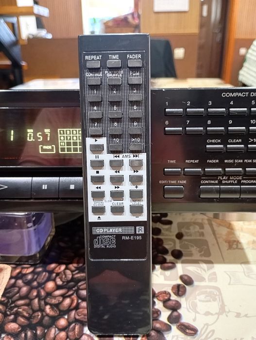 CD програвач SONY CDP-311