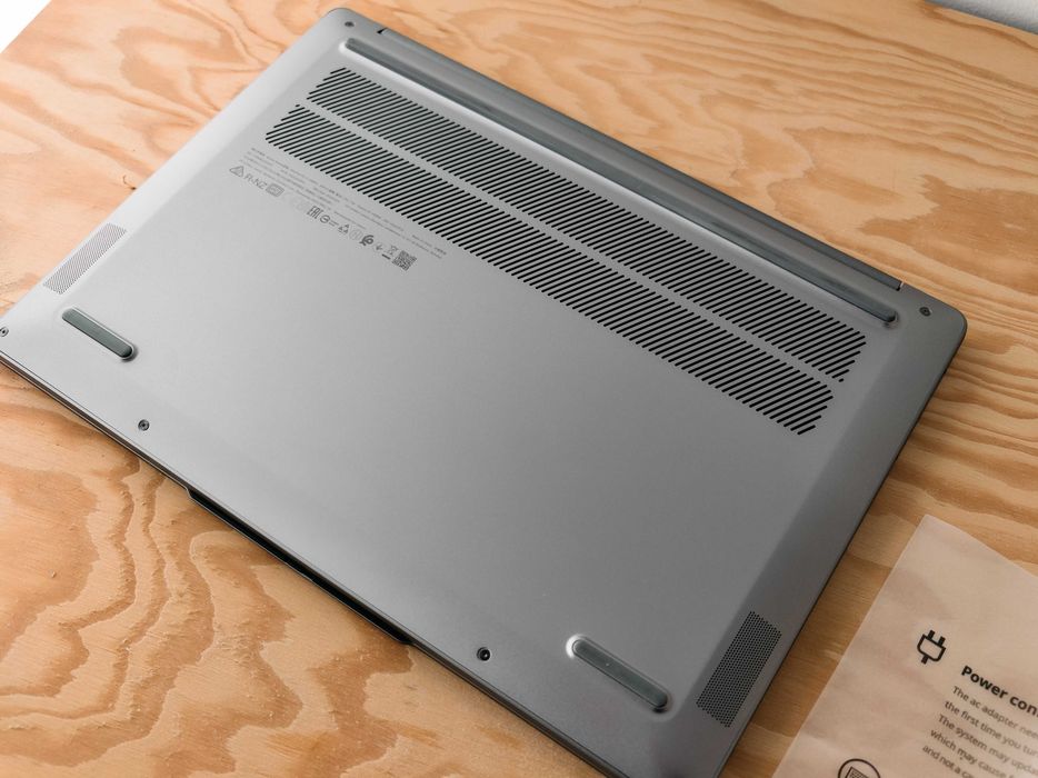 Portátil Lenovo IdeaPad Pro 5i 14 Gen 9 - Core Ultra - Wifi7 - Arc GPU