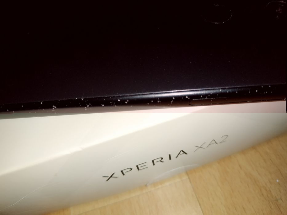 Smartfon Sony Xperia XA2