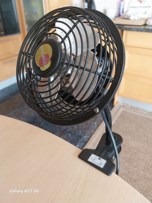 Ventoinha de mesa ou secretária