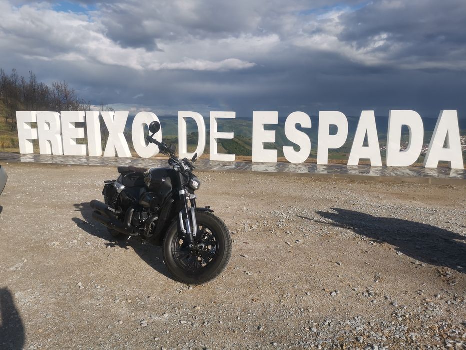 Benelli Bobber 400