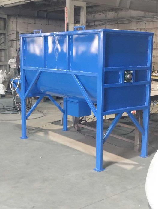 Змішувач комбікормів,смеситель кормов,кормозмішувач