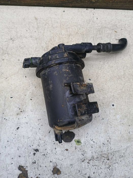 Obudowa filtra paliwa GM 9227756 Opel Corsa C Combo C Astra H III 1.7 DTI / CDTI