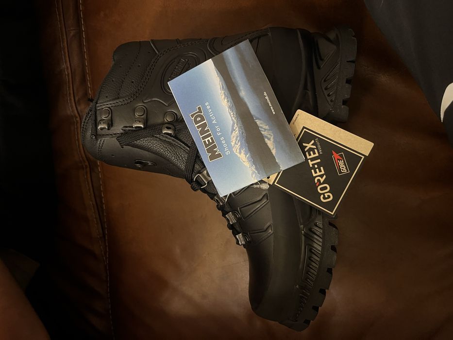 Берці MENDL Gore-Tex — нові, з бірками  Продам якісні тактичні берці MENDL у чорному кольорі. Стан нових, бірки на місці.
