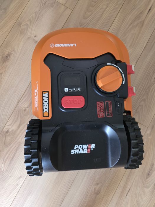 WORX Landroid M500 robot koszący