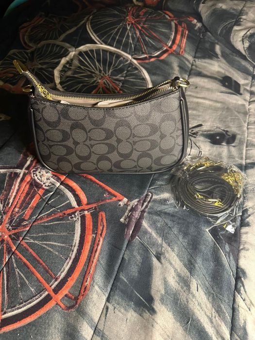 Bolsa preta da Coach