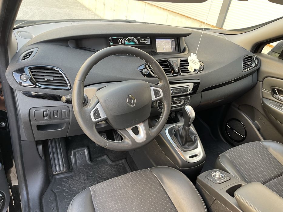 Renault Grand Scenic Bose