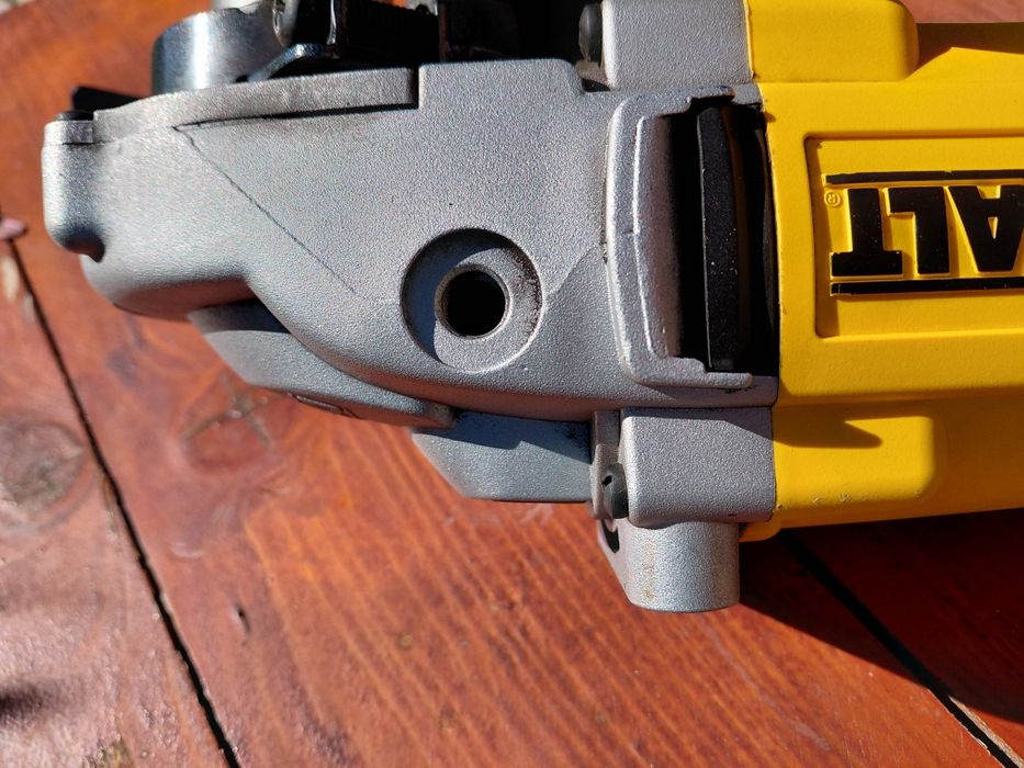 DeWalt D28490 -qs  Болгарка 230 - обмін