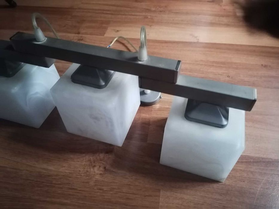 solidny duży żyrandol metal szkło stan idealny