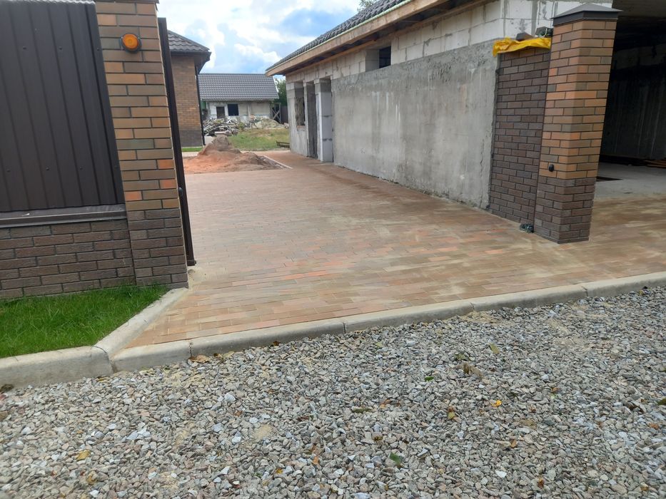 Укладка тротуарной плитки