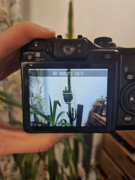 Canon PowerShot G10 – stan dobry, torba i ładowarka