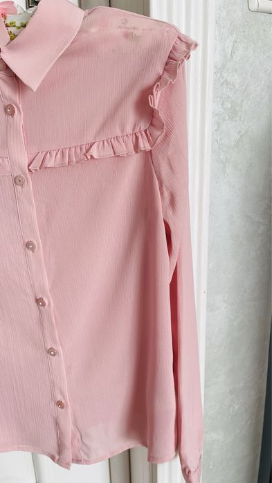 Блузка Італія дуже гарна нарядна