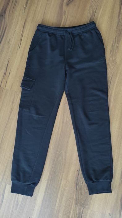 Spodnie dresowe Reserved rozm. 164 cm.