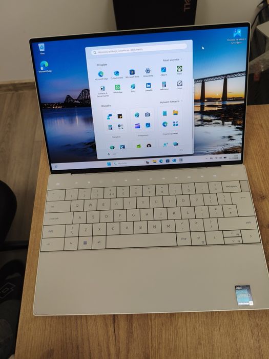 #8112 DELL XPS 9320 i7-1260P 32GB 6000MT/s 512GB DOTYK! 13,4" Kl. A / FV23 GW12 CUDO TOUCHBAR