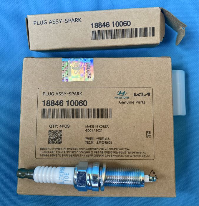 Свічки запалювання Hyundai / Kia Genuine Parts Оригінальний номер: 18846-10060 В комплекті: 4 шт