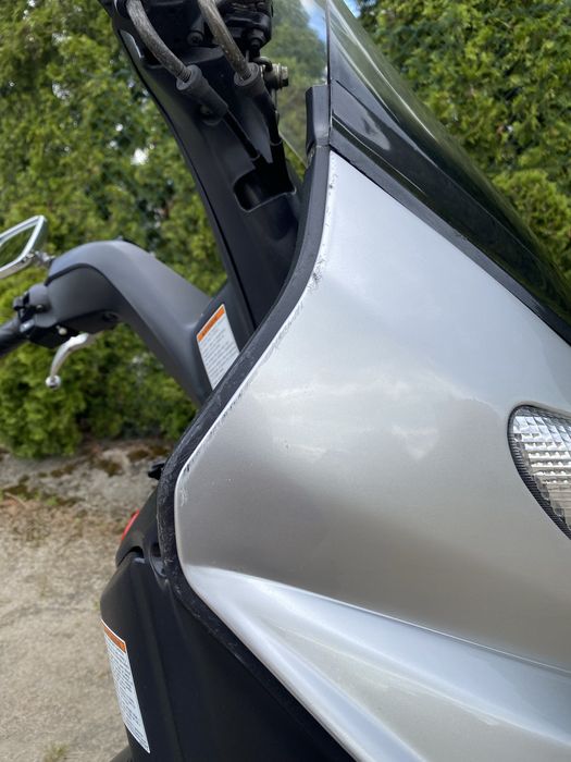 Suzuki Burgman AN 400 maly przebiegskuter motocykl super stan
