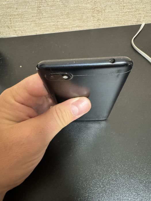 Смартфон Xiaomi Redmi 6A 2/16