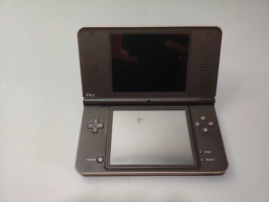 Nintendo DSI XL Consola