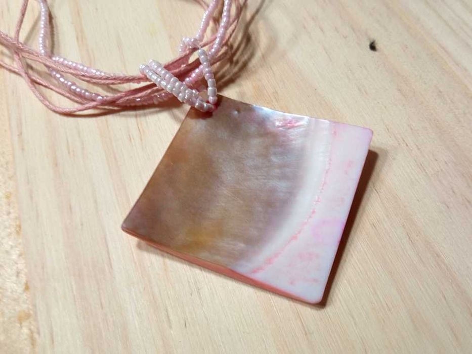 Colar Com Pendente Quadrado - 47 cm