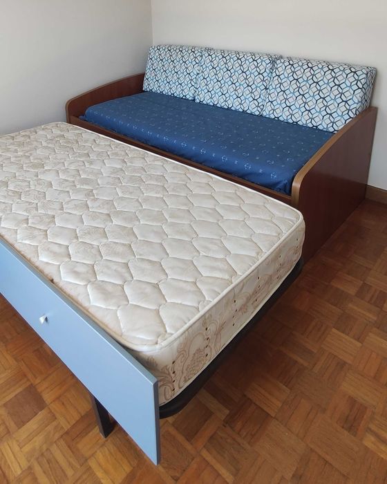 Sofá cama com gavetão (outra cama)