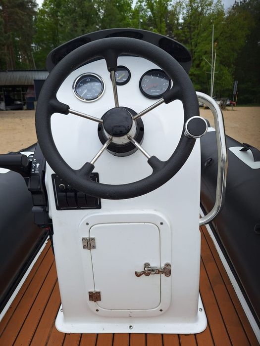 Sprzedam RiB Mer Vista 390, praktycznie nowy