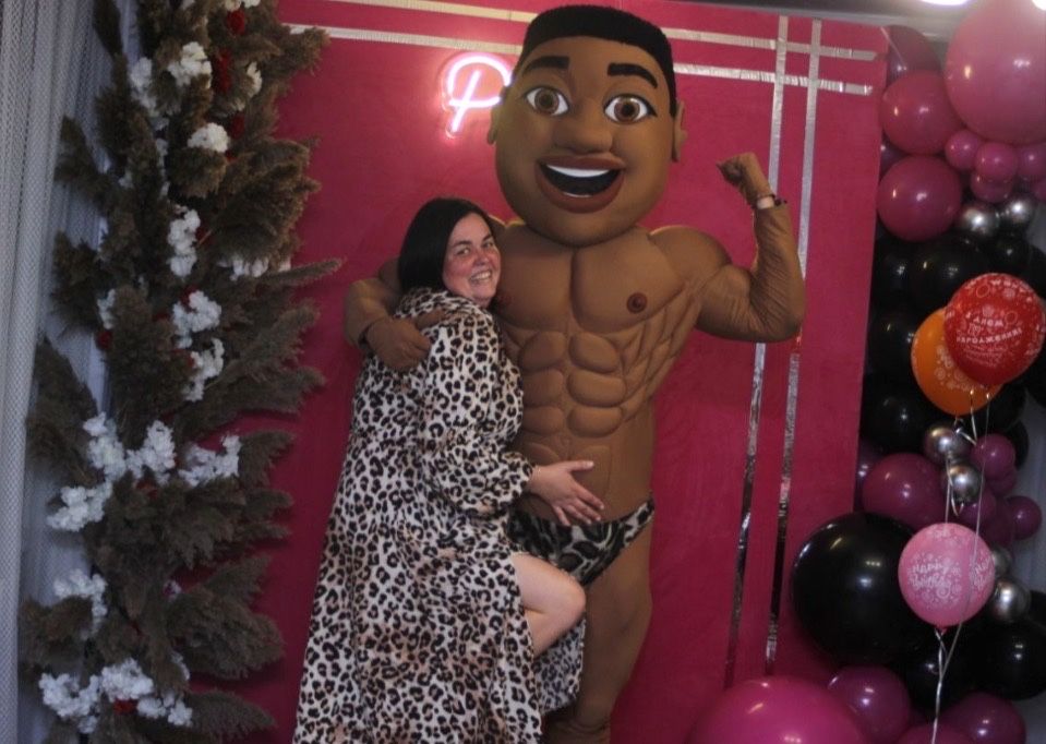 Чоловічий стриптиз на привітання. Стриптизер Брунно