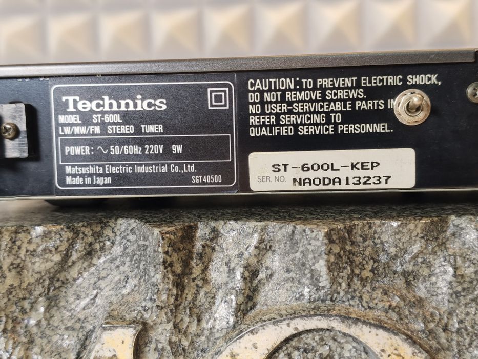 Tuner radiowy Technics ST 600 L