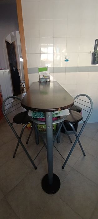 mesa refeição do gênero de ilha