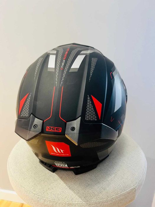 Szczękowy kask motocyklowy MT Atom 2 SV